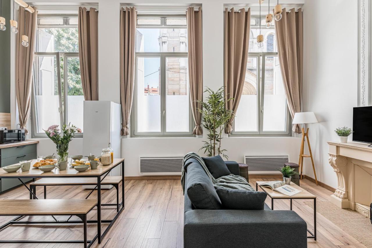 Charmant & Spacieux Appartement En Coeur De Ville サン・テティエンヌ エクステリア 写真